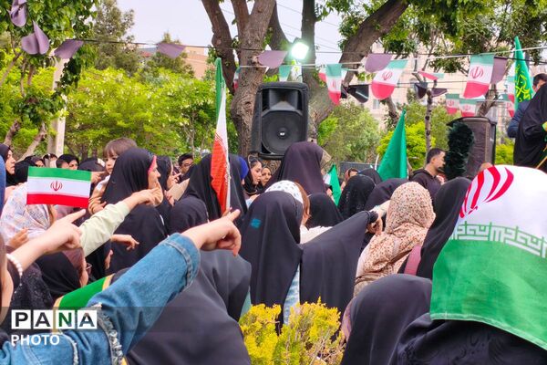 همایش مادر و دختری جان فدا در بهارستان دو