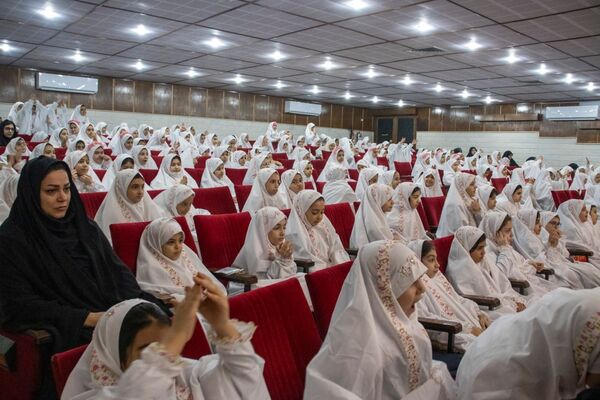 برگزاری جشن روزه‌اولی‌ها برای دانش‌آموزان دختر شهرستان محلات