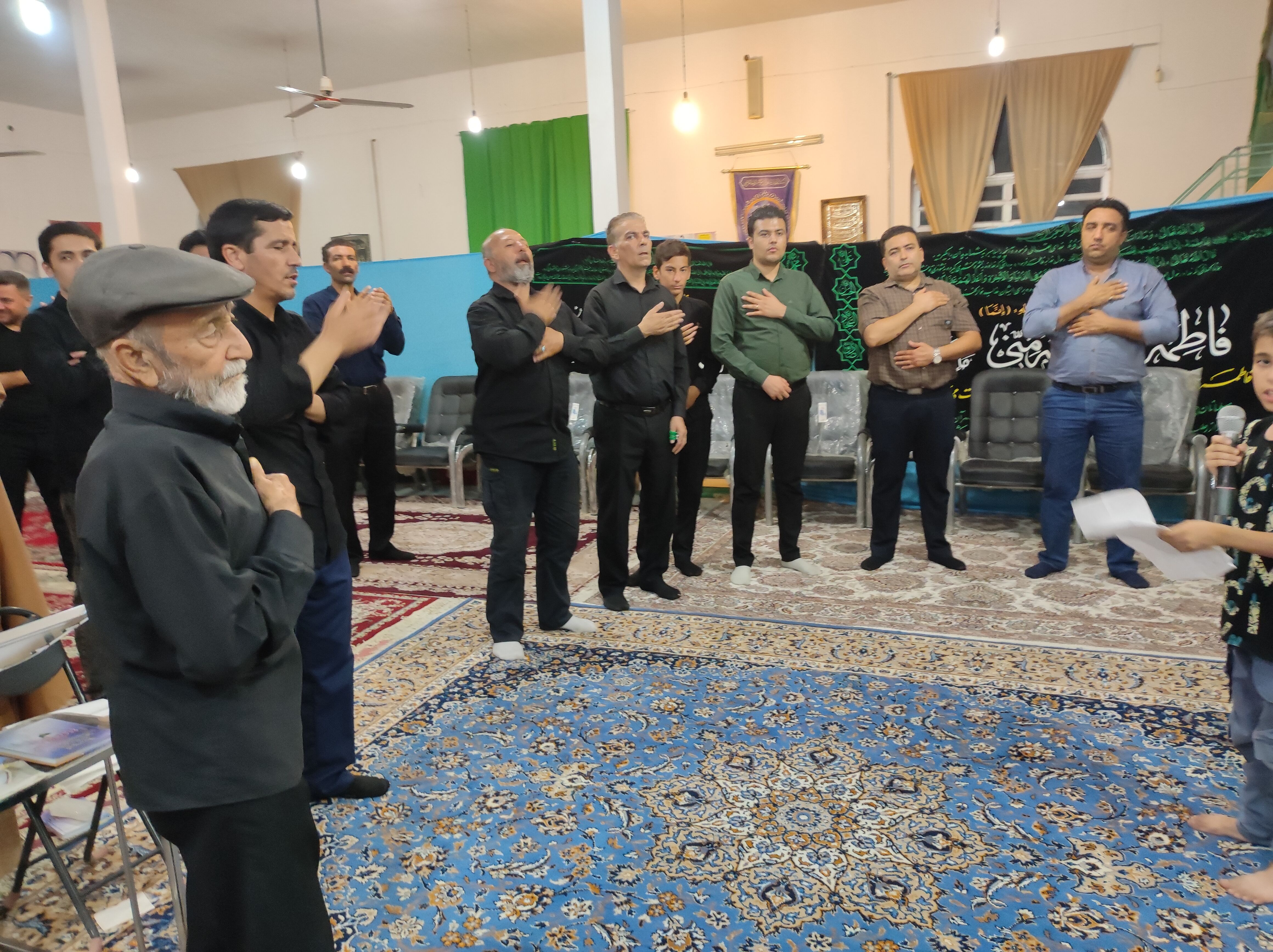 مراسم عزاداری شب عاشورای حسینی در مسجد محمد رسول (ص) حسین آباد شیروان