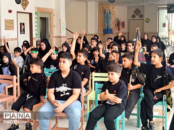 عزاداری کودکان عاشورایی در کانون پرورش فکری مرکز پردیسان قم