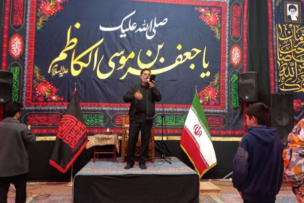 مراسم عزاداری هیئت‌های دانش‌آموزی مدارس پیشوا به مناسبت شهادت امامزاده جعفر(ع) در حرم مطهر آن حضرت
