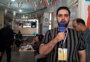 برگزاری چهاردهمین دوره انتخابات ریاست‌جمهوری در مدرسه آفرینش شهر کوشک 
