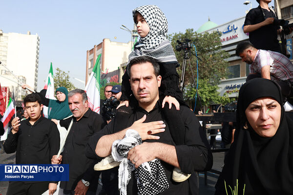 تشییع شهدای اقتدار در تهران - 1