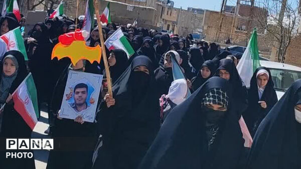 حضور شیرزنان دستجردی و نسل فردای ایران در راهپیمایی