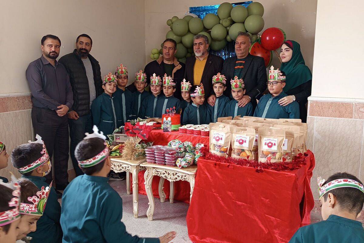 شکوه شب یلدا در مدرسه پیامبر اعظم (ص) فیروزکوه