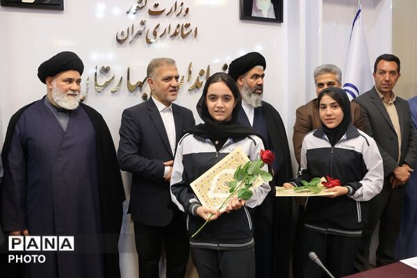 همایش «دختران مقاومت، امید آینده ایران» شهرستان بهارستان