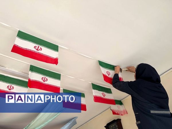 نواختن زنگ انقلاب در دبستان‌المهدی ناحیه 2 کرج 