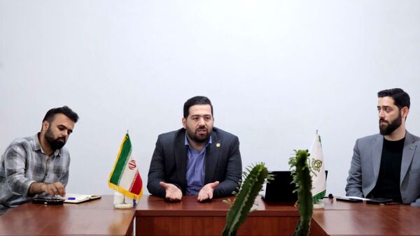 جلسه هم‌اندیشی رئیس سازمان دانش‌آموزی استان با مدیران مدرسه