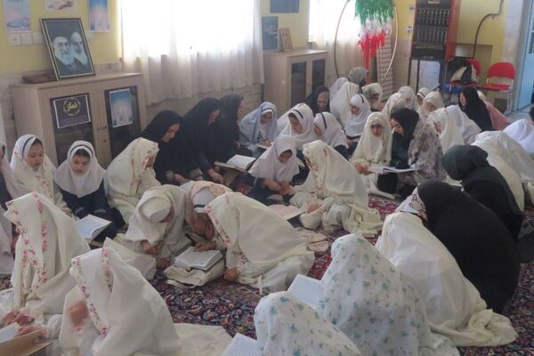 مهمانی نور در هفته قرآن و عترت