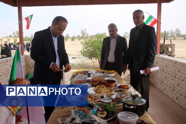 جشنواره غذا و صنایع دستی در اردوی تمشک دختران استان بوشهر