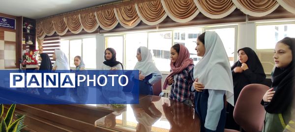 تجلیل از برگزیدگان رشته‌های قصه‌گویی قرآنی و سرودهای دهه شصت در شیروان