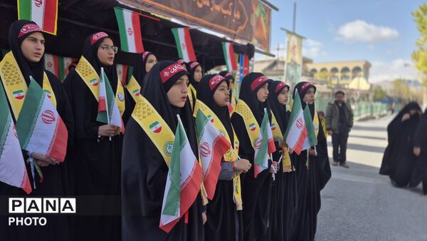 چهل روز بغض بر روی نیمکت‌های خالی