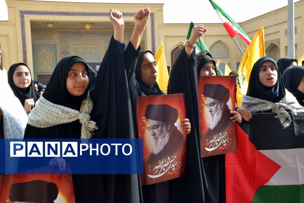 تجمع دانش‌آموزان شیرازی در حمایت از جبهه مقاومت