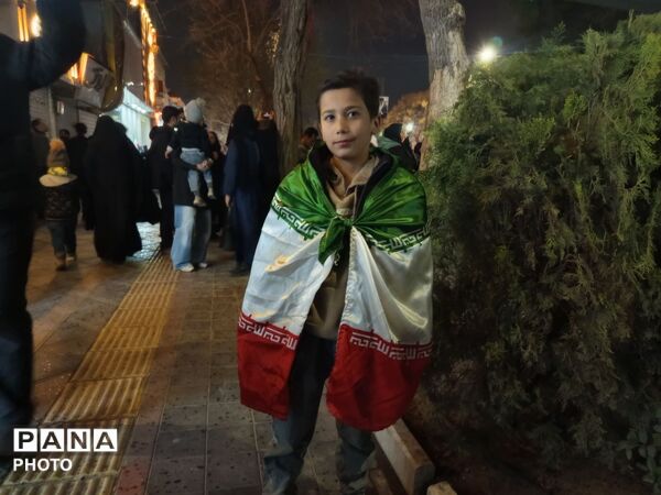 حرکت دسته عزاداری درسومین شب شهادت امام خامنه ای از پنجراه تا مسجد جامع