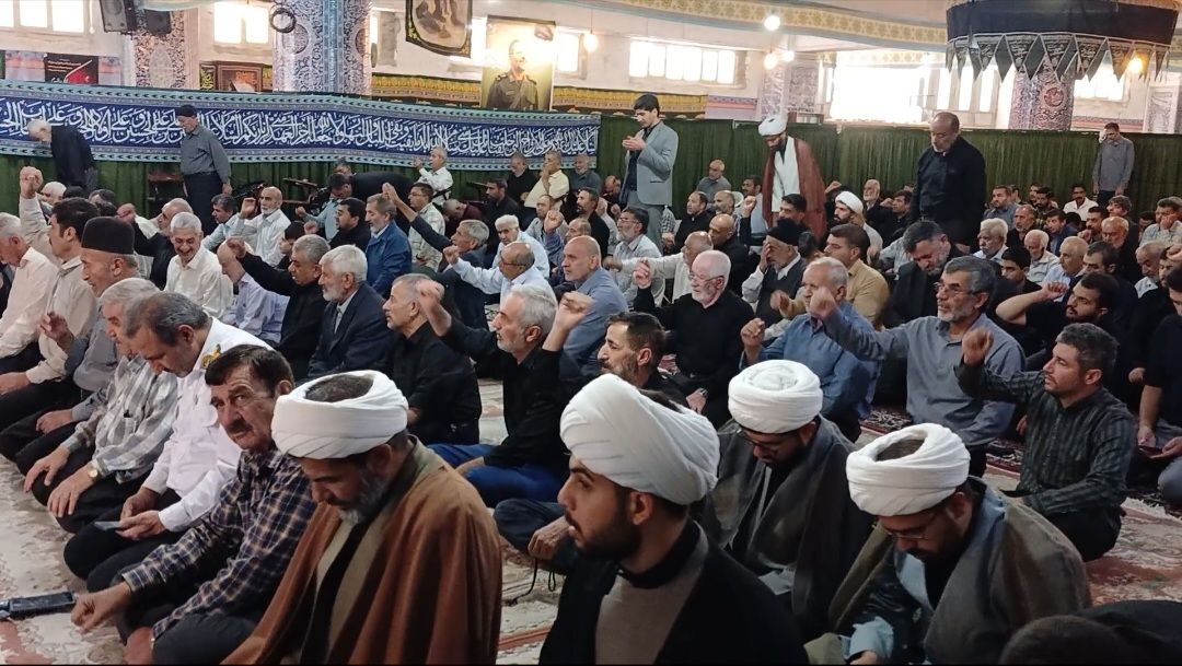 طنین گام‌های استوار در فارسان؛ نمازجمعه‌ای به وسعت همدلی