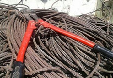 کشف ۱۲۰۰ متر سیم و کابل مسروقه در شهر ری