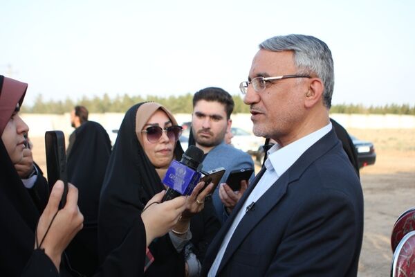همایش خیرین مدرسه‌ساز و آیین کلنگ زنی بزرگترین مجموعه هنرستانی کشور در کاشان