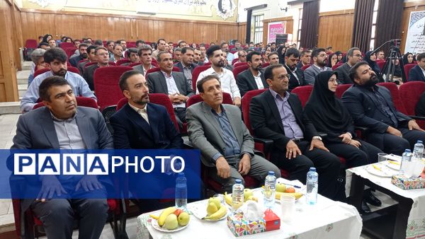 برگزاری دوره توانمندسازی نیروی انسانی در راستای رویکرد اصلاح روش‌های آموزش و تحول در محیط‌های یادگیری