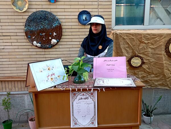 آیین افتتاحیه یاریگران زندگی در هنرستان محمودیه ۸