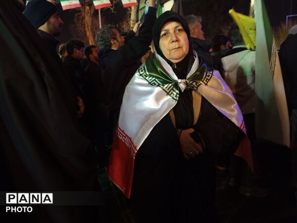 حضور گسترده و پرشور مردم انقلابی نیشابور در مراسم شهادت رهبر شهید