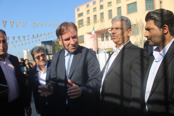 نواخته‌شدن زنگ انقلاب در مدارس استان بوشهر 