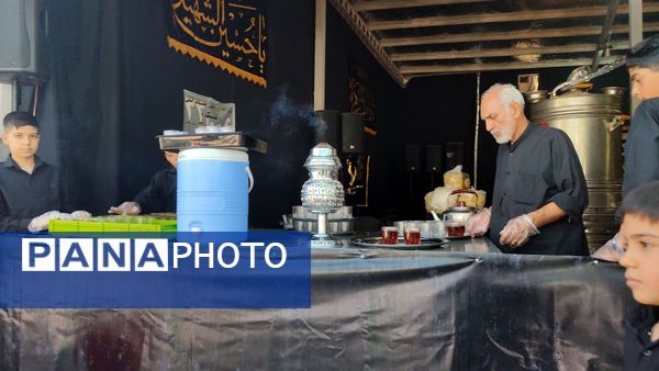  برپایی موکب‌های خدمات‌رسانی در مشهد مقدس برای جاماندگان اربعین حسینی 