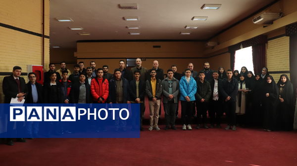 مراسم بدرقه کاروان عمره دانش‌آموزی آذربایجان شرقی