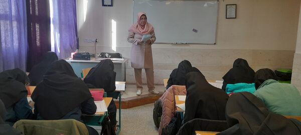 برگزاری آزمون پایش در دبیرستان فرزانگان استعداد درخشان شهرستان ملارد