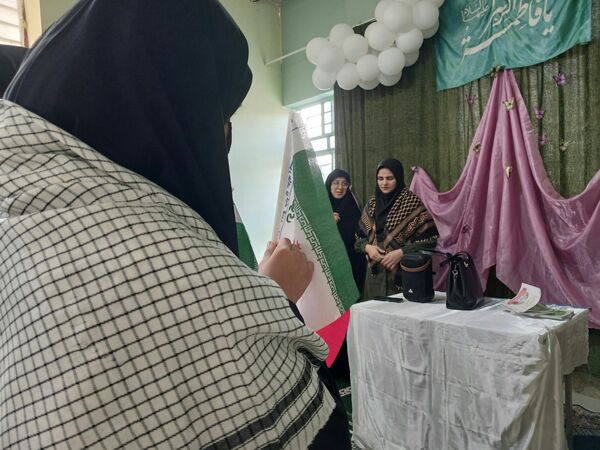 مراسم روز بصیرت و میثاق امت با ولایت در دبیرستان مرحوم میری روستای بزنجرد خلیل آباد