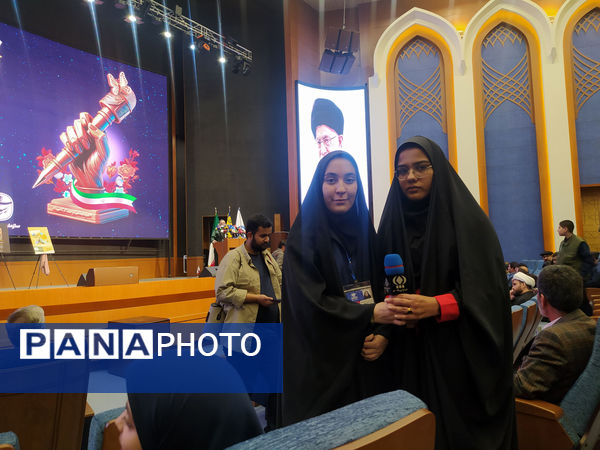 حضور اعضای پانای قم در مراسم روز خبرنگار