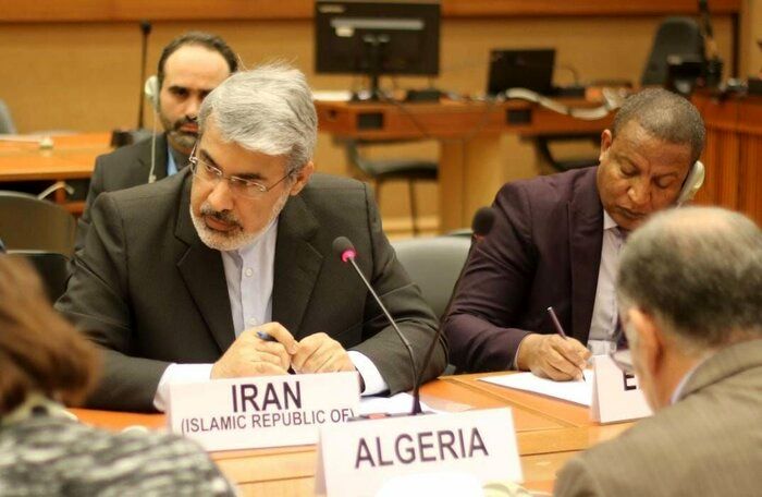 جمهوری اسلامی ایران در دفاع از مردم و حاکمیت خود منتظر هیچ نهاد یا کشور خارجی نمی‌ماند
