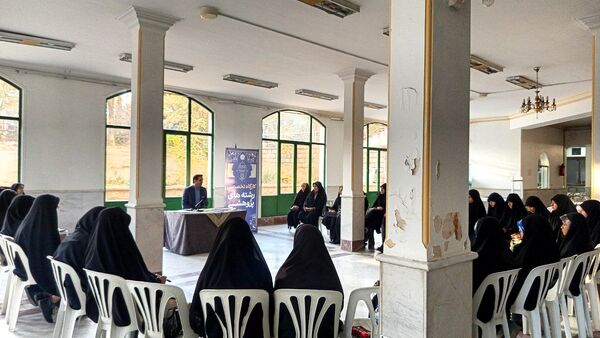 اردوی تجلیل از منتخبین مسابقات قرآن عترت و نماز دانش آموزان و فرهنگیان سراسر کشور