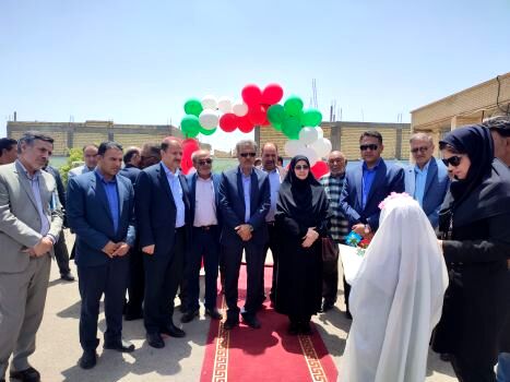 افتتاح دو طرح ورزشی مدارس توسط معاون آموزش ابتدایی در شهرستان فسا/ ۱۴۰ فضای ورزشی در استان فارس در دست احداث است