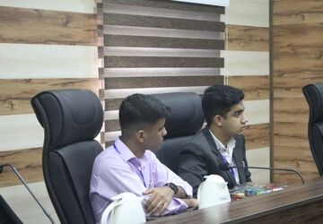 دانش‌‌آموزان هرمزگانی از افتتاحیه دوازدهمین دوره مجلس دانش‌‌آموزی کشور روایت کردند