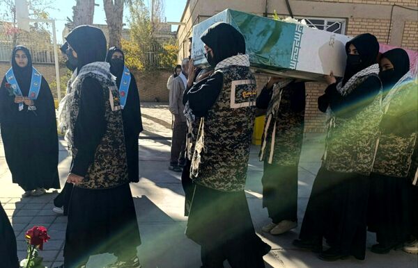 تشییع پیکر مطهر مهمانی متفاوت در زاوه