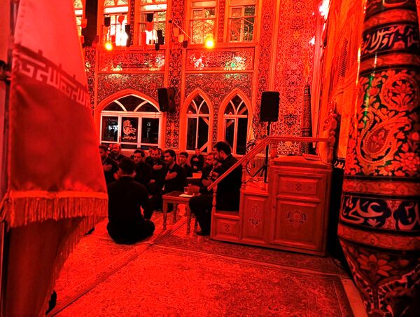 عزاداری شب یازدهم ماه محرم در تکیه ابوالفضلی 