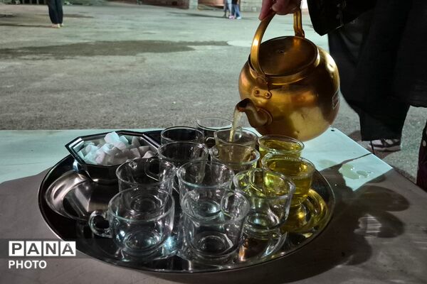 سفره‌ای به نام حضرت رقیه(س)؛ جلوه‌ای از عشق و ارادت در آباده