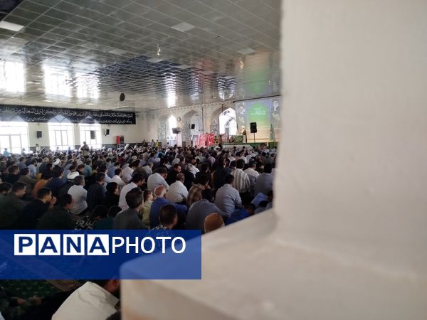 نماز جمعه شهرستان کاشمر با حضور پر رنگ مردم برگزار شد 