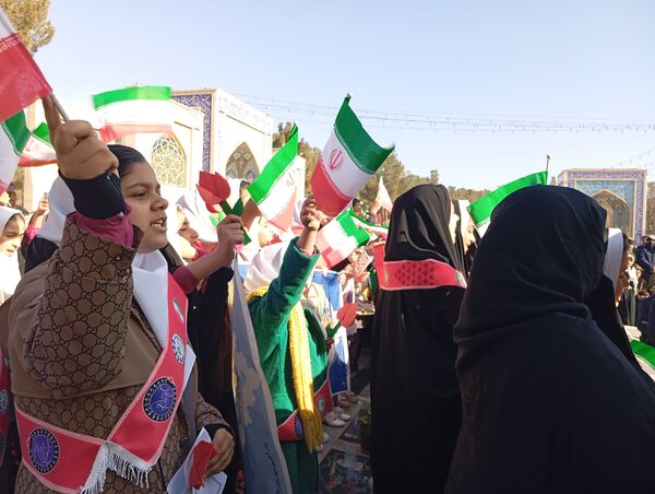 آغاز مراسم دهه فجر با شعار  «حضور تا ظهور» در گلزار شهدای سبزوار