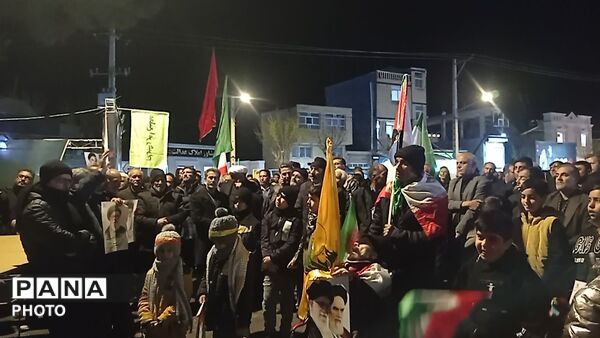 حضور پرشور و گسترده مردم فهیم جاجرم در میدان امام خمینی (ره)