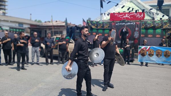 مراسم سوگواری امام حسین(ع) توسط کارکنان صنعت نفت محمودآباد