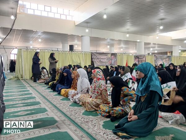 بیعت بانوان جیرفت‌زمین با رهبر انقلاب اسلامی