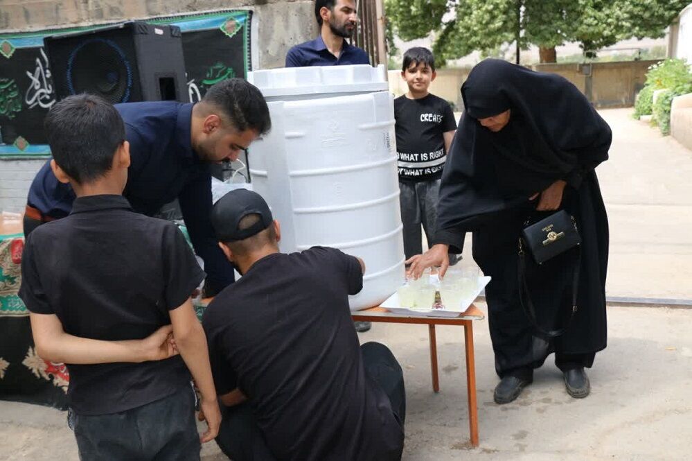 سوگواره احلی من العسل در منطقه گلباف