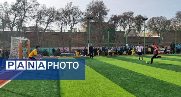 گذری بر فینال مسابقات فوتسال درون مدرسه دبیرستان شاهد ابوذر غفاری 