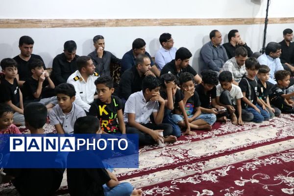 اقشار مردم شهرستان بندرخمیر به سوگ پسر فاطمه نشستند