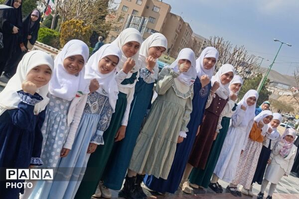اجتماع بزرگ دختران ایران به مناسبت ولادت حضرت معصومه (س) و روز دختر در پردیس
