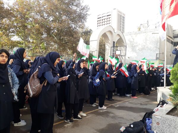 طلوعی تازه برای دانش‌آموزان دبیرستان مصلی نژاد حضرت زهرا در اول مهر