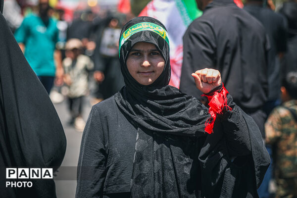 تشییع پیکر رهبر شهید انقلاب در مشهد مقدس-۳