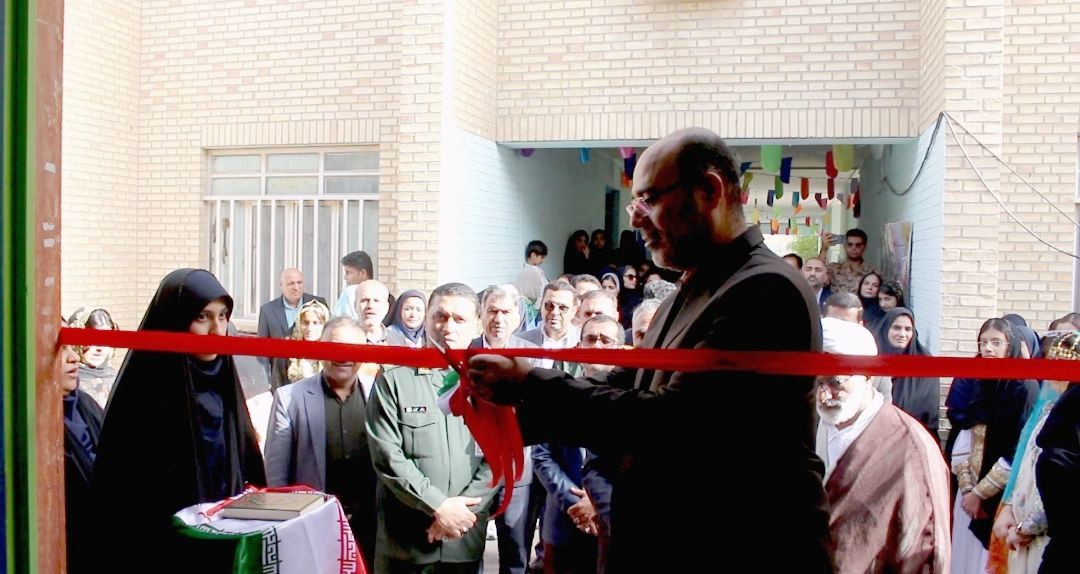 افتتاح نمایشگاه «ایرانمون» و جشنواره غذا در مدرسه فاطمه زهرا(س) 