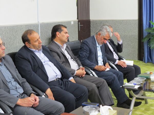 دیدار مدیرکل آموزش و پرورش و جمعی از همکاران با نماینده‌ ولی فقیه در استان خراسان شمالی
